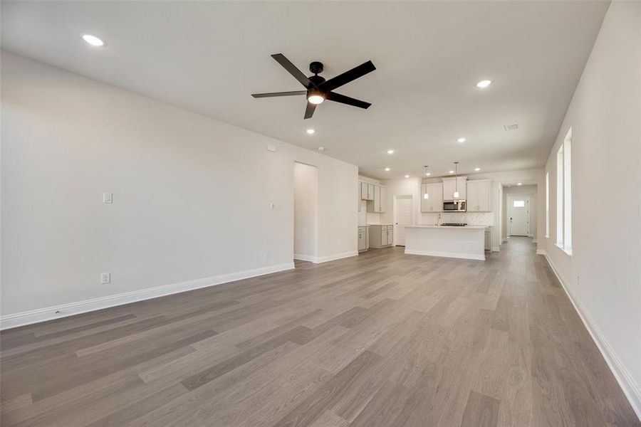 Spacious, unfurnished interior of a new home in Spiritas Ranch, Little Elm (Image 25).