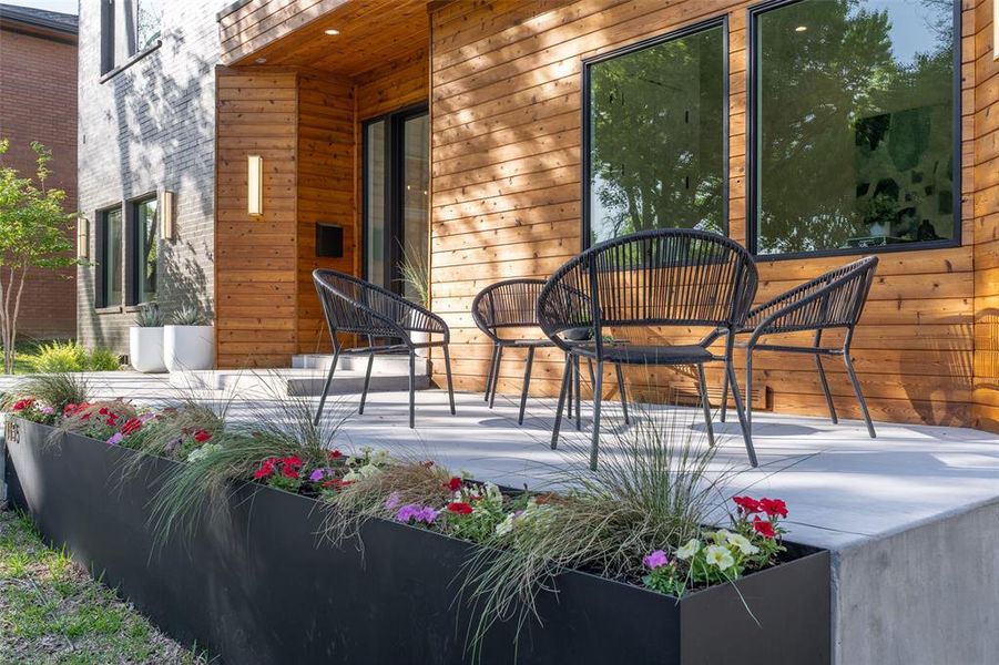 Furnished interior view inside a new home in , Dallas (Image 38).