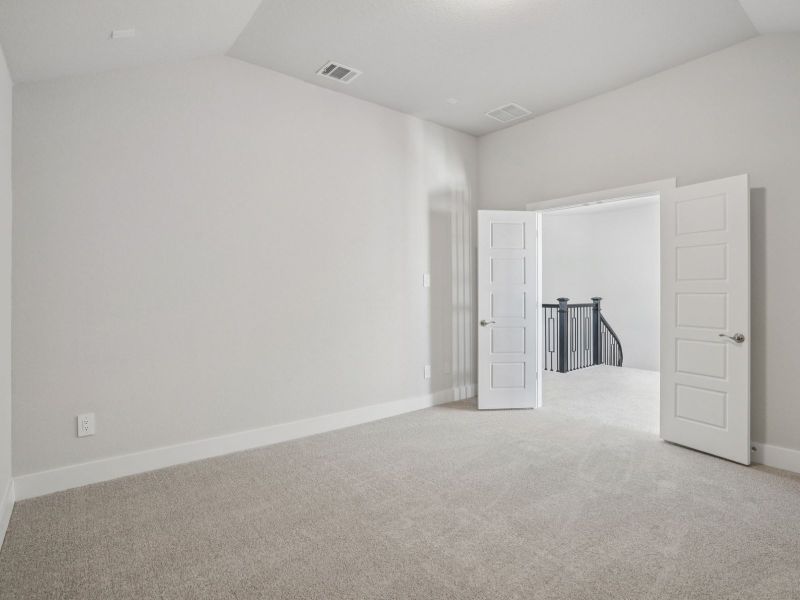 Spacious, unfurnished interior of a new home in Fox Falls, Boerne (Image 34). Spacious, unfurnished interior of a new home in Fox Falls, Boerne (Image 34).