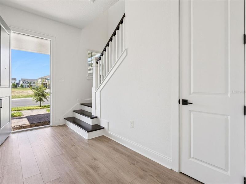 Spacious, unfurnished interior of a new home in Osprey Ranch, Winter Garden (Image 18).