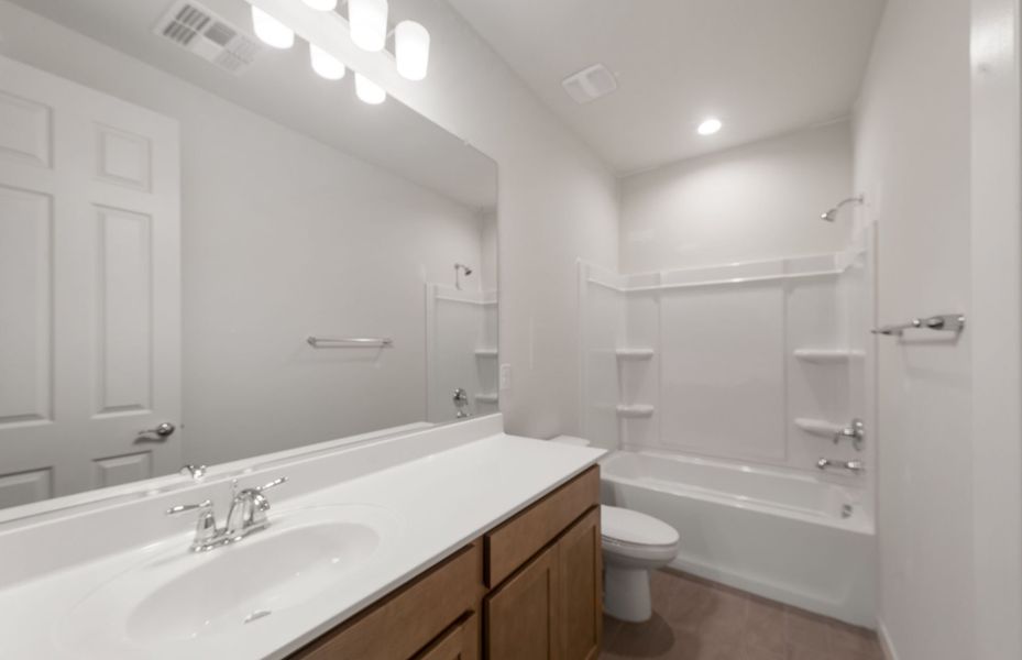Furnished interior view inside a new home in Allen Ranches, Litchfield Park (Image 8).