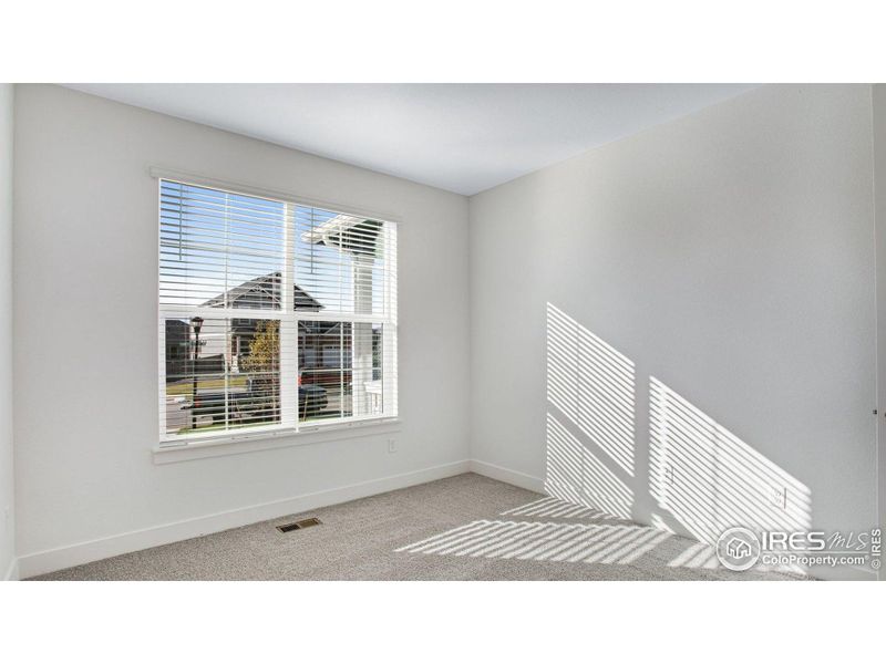 Spacious, unfurnished interior of a new home in Vantage, Berthoud (Image 23).