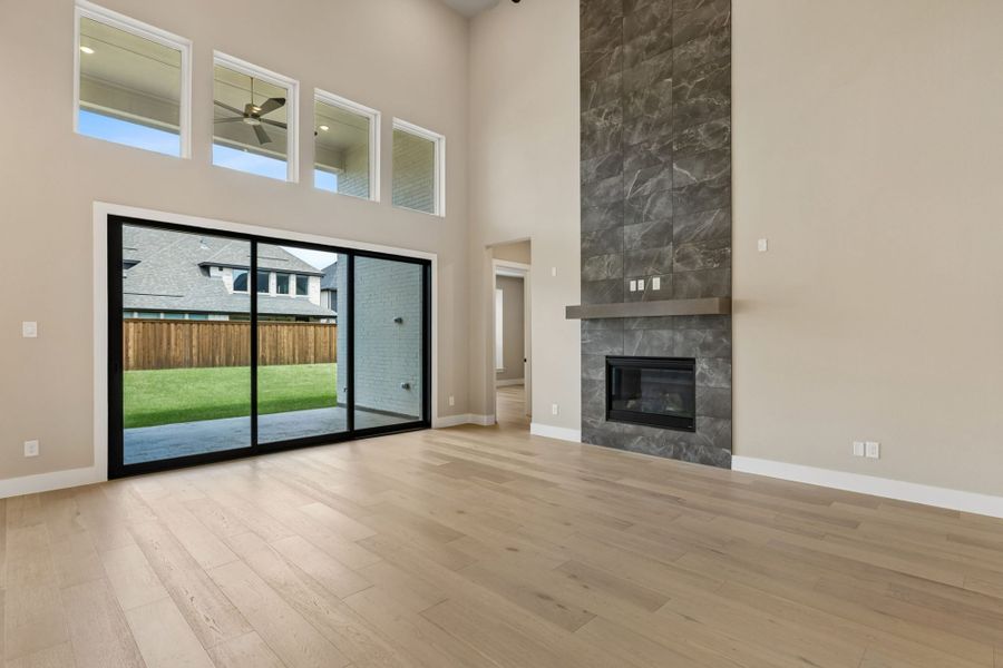 Spacious, unfurnished interior of a new home in Mosaic – 70′ Lots, Prosper (Image 24).