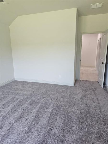 Spacious, unfurnished interior of a new home in , Anna (Image 14).