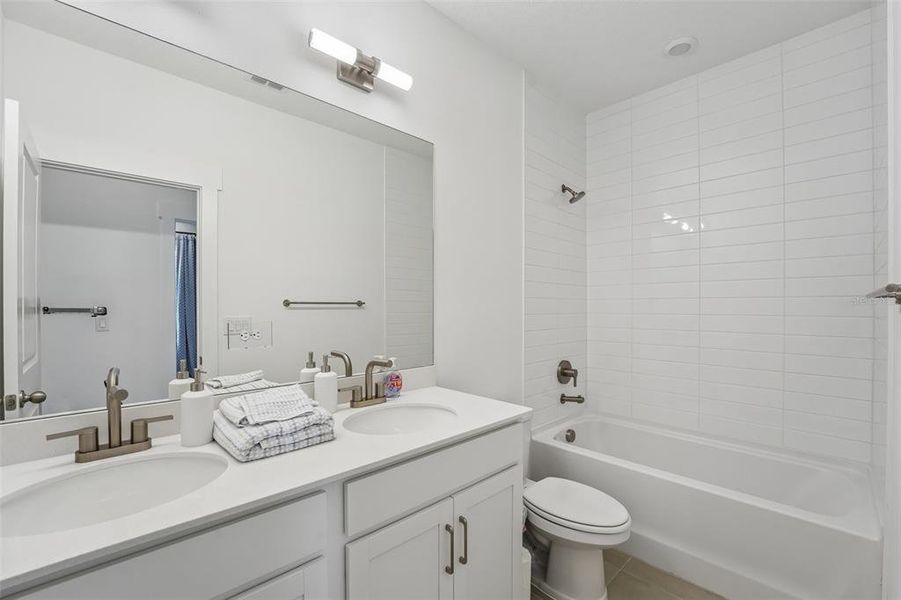 Furnished interior view inside a new home in Bartram Meadows, Jacksonville (Image 22). Furnished interior view inside a new home in Bartram Meadows, Jacksonville (Image 22).