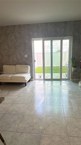 Image 16 of a home in .