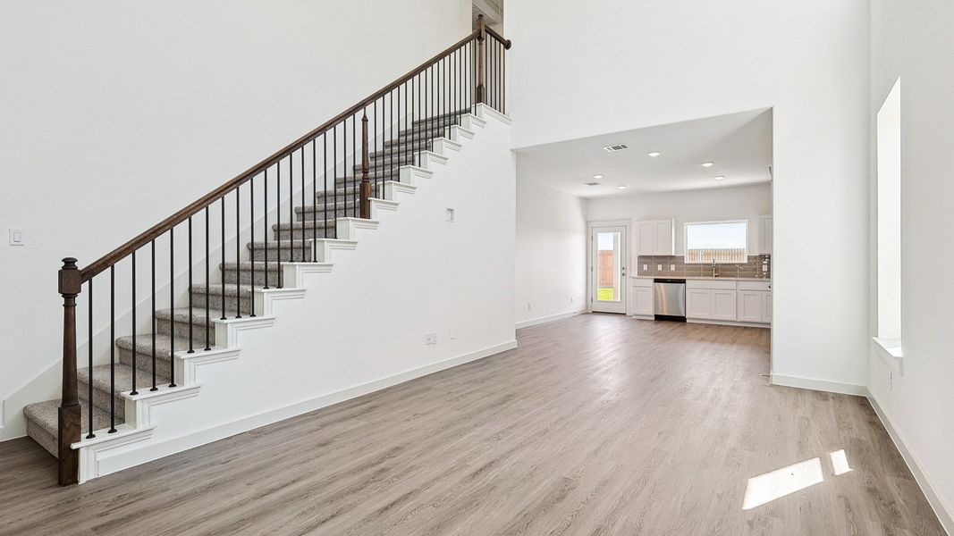 Representative furnished interior of a home built from the Latitude by Brightland Homes in Mostyn Springs, Magnolia (Image 5).