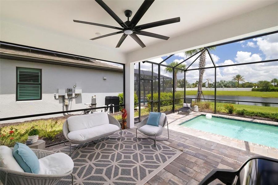 Exterior details and patio area of a home in , Bradenton (Image 26).