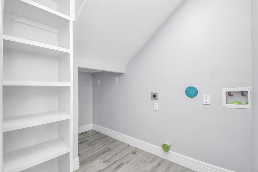 Spacious, unfurnished interior of a new home in , Dickinson (Image 28).