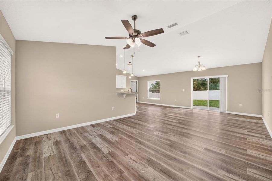 Spacious, unfurnished interior of a new home in , Ocala (Image 28).