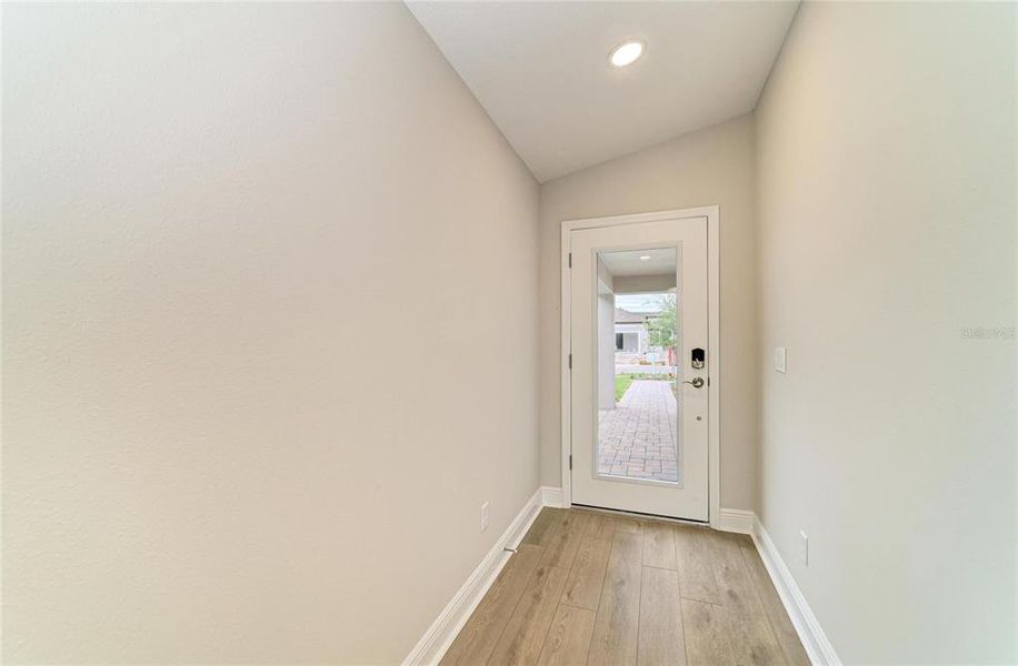 Spacious, unfurnished interior of a new home in Crosswind Point, Parrish (Image 19).