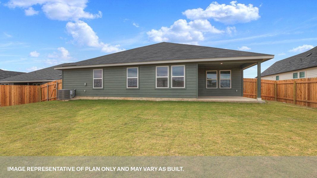 Representative exterior details of a home built from the The Grayson by D.R. Horton in Sonoma Oaks, Fredericksburg (Image 4).