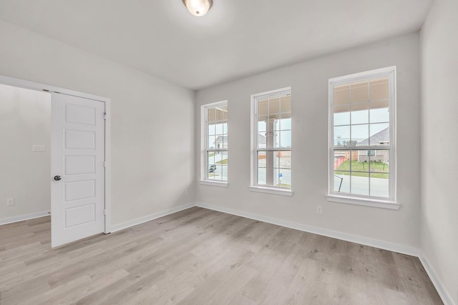 Spacious, unfurnished interior of a new home in The Village at Elm Creek, Troy (Image 9). Spacious, unfurnished interior of a new home in The Village at Elm Creek, Troy (Image 9).