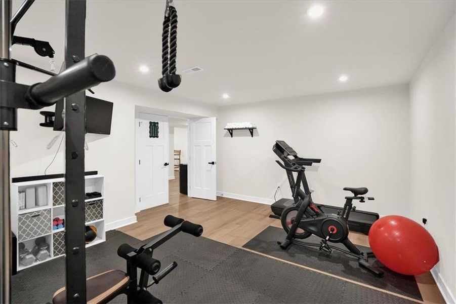 Image 92 of a home in .