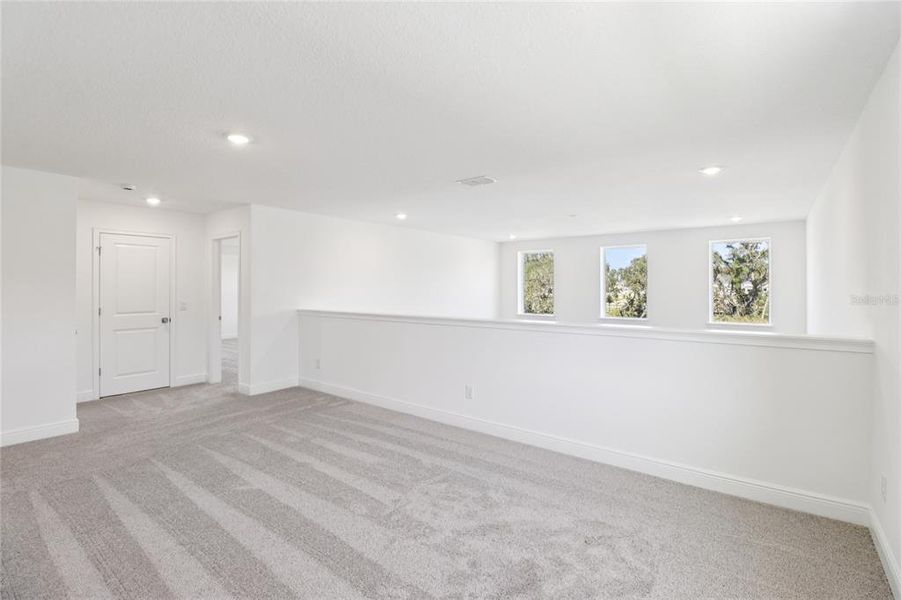 Spacious, unfurnished interior of a new home in Northlake Traditional, Winter Garden (Image 46).