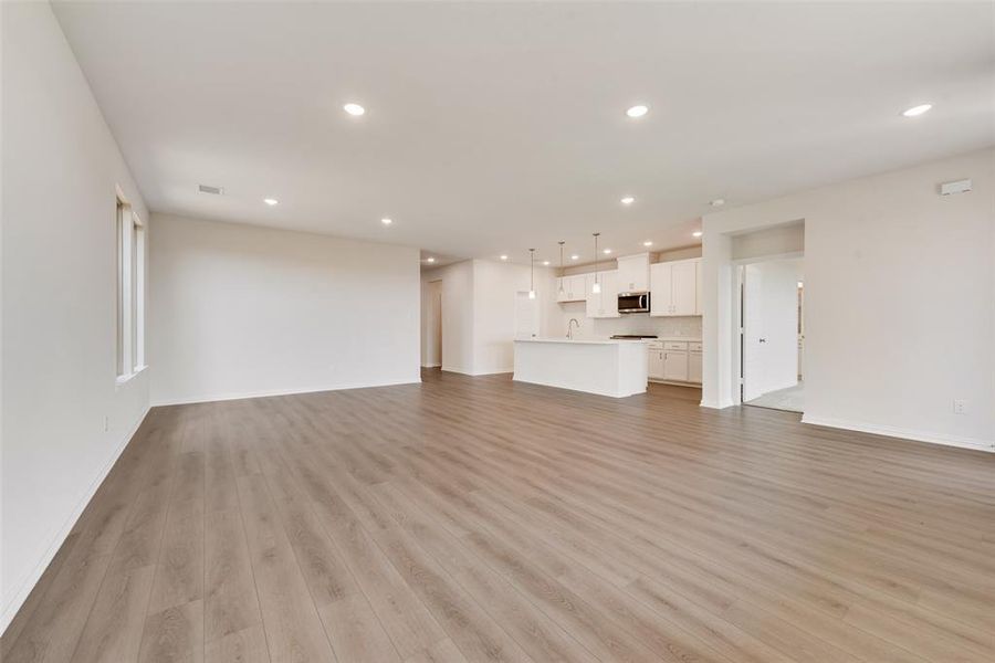 Image 30 of a home in Spiritas Ranch. Image 30 of a home in Spiritas Ranch.