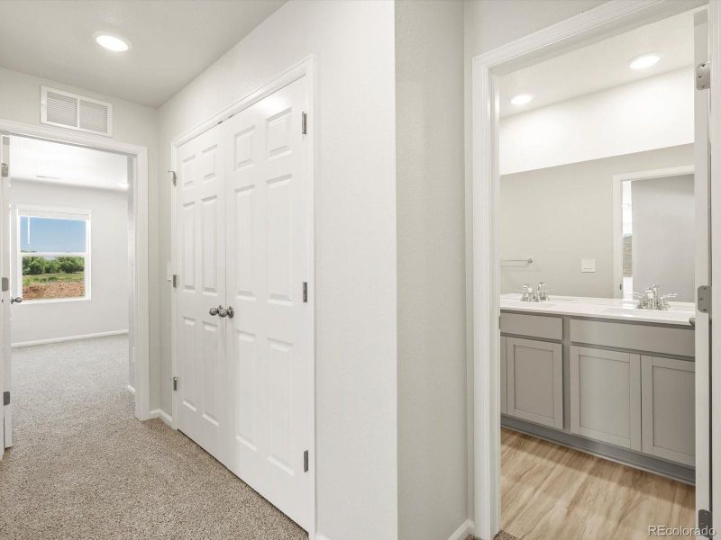 Image 48 of a home in Poudre Heights: The Lakes Collection.