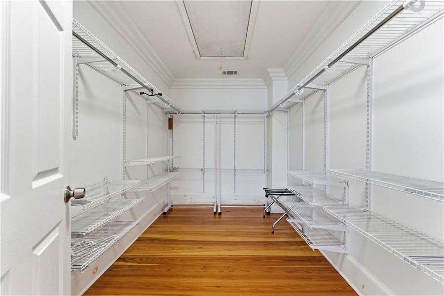 Spacious, unfurnished interior of a new home in , Atlanta (Image 18). Spacious, unfurnished interior of a new home in , Atlanta (Image 18).