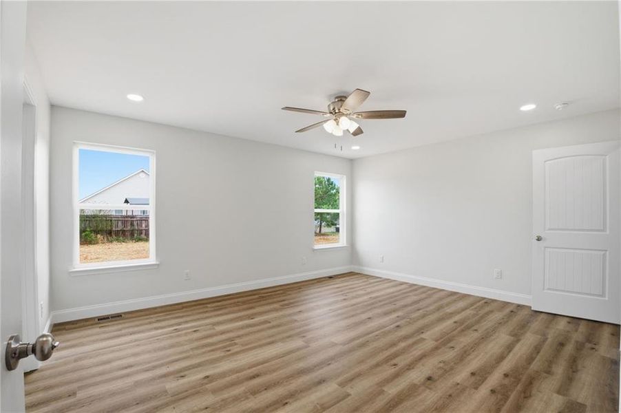 Spacious, unfurnished interior of a new home in , Eton (Image 42).