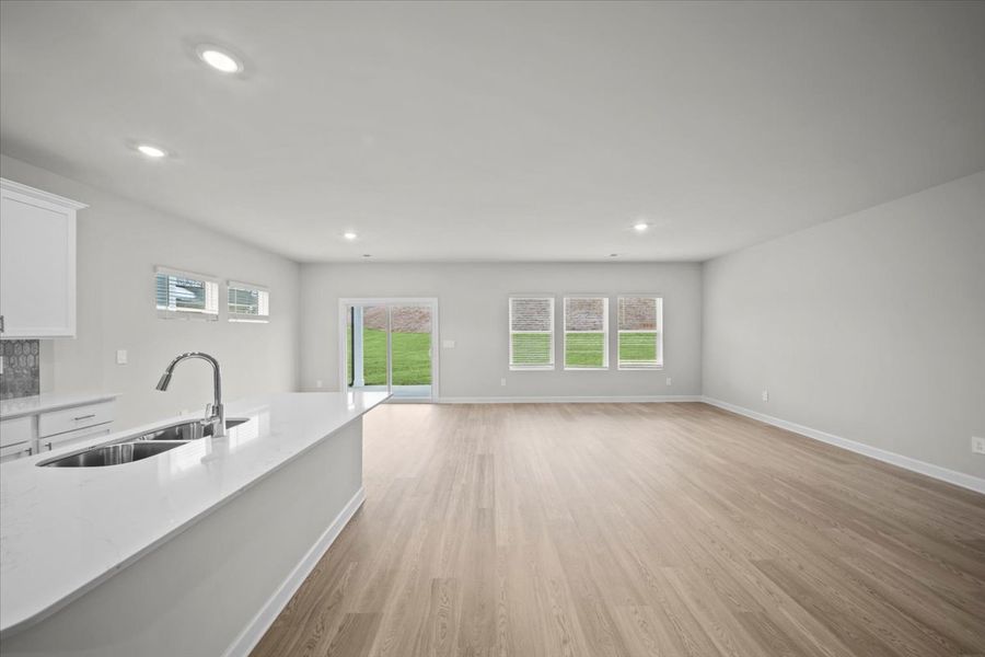 Spacious, unfurnished interior of a new home in Shiloh Valley, Piedmont (Image 10).