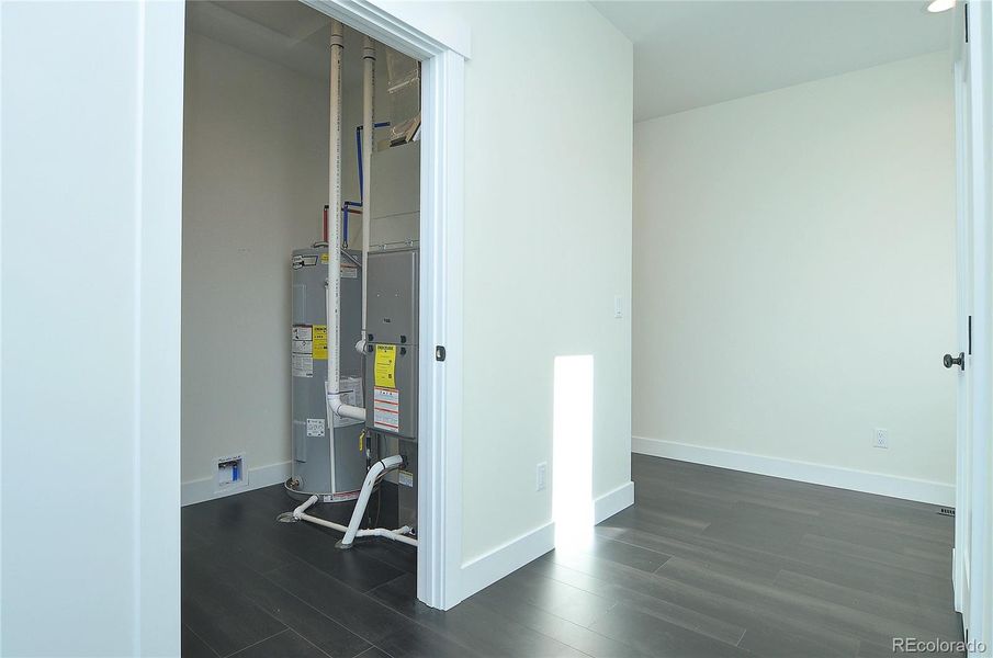 Spacious, unfurnished interior of a new home in , Poncha Springs (Image 32).