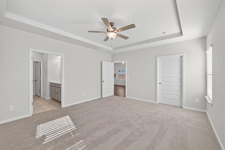 Spacious, unfurnished interior of a new home in Garrett Preserve, Douglasville (Image 14).