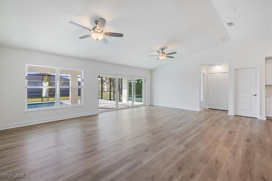 Spacious, unfurnished interior of a new home in Cape Coral, Cape Coral (Image 18).