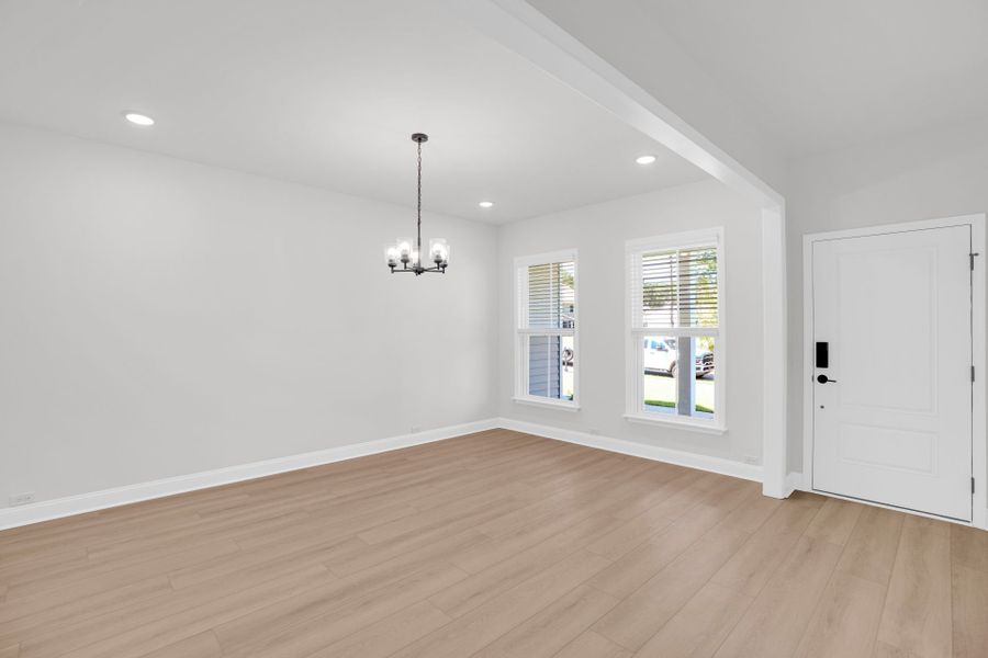 Spacious, unfurnished interior of a new home in Oakleaf Chase, Blythewood (Image 37).
