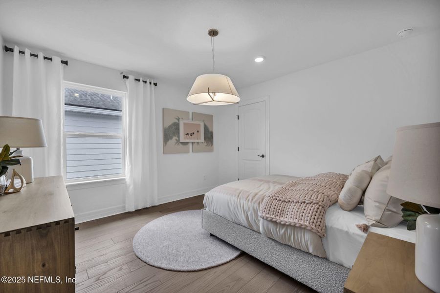 Furnished interior view inside a new home in Double Branch, Middleburg (Image 19).