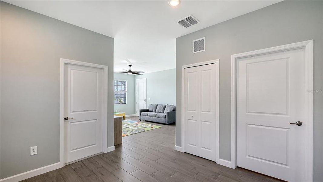 Image 87 of a home in .