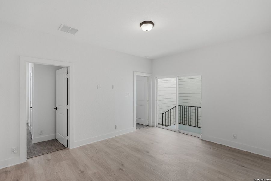 Spacious, unfurnished interior of a new home in Prominence Urban, San Antonio (Image 27). Spacious, unfurnished interior of a new home in Prominence Urban, San Antonio (Image 27).