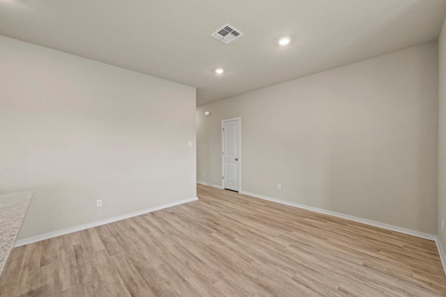 3br New Home in Taylor, TX.  - Slide 17