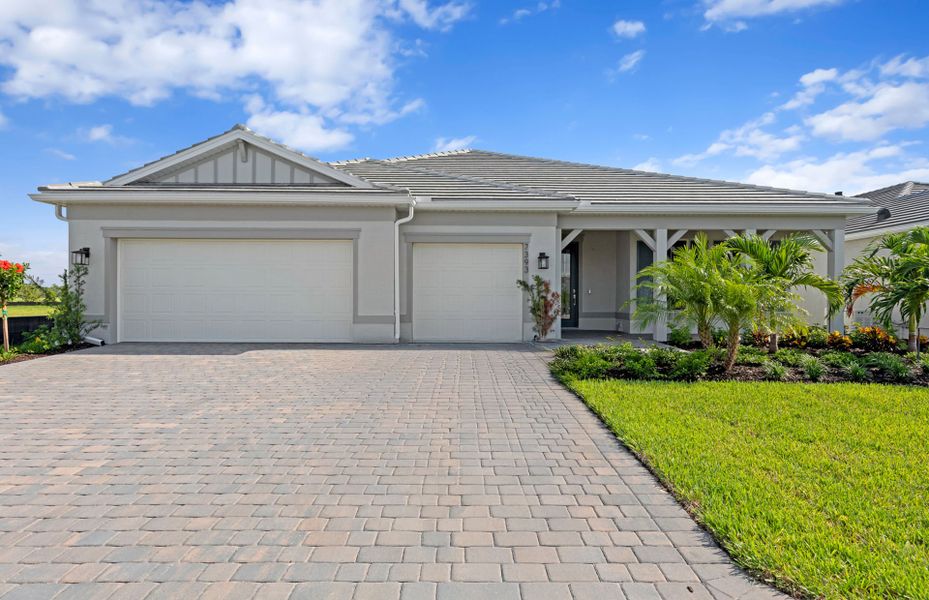 Welcoming Stardom Exterior with Impact Glass Welcoming Stardom Exterior with Impact Glass