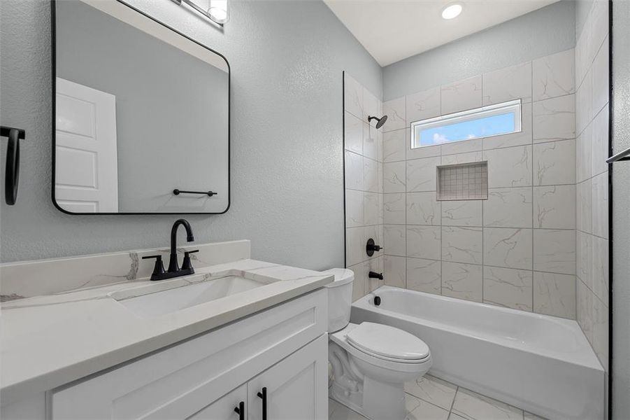 Furnished interior view inside a new home in , Waco (Image 9).