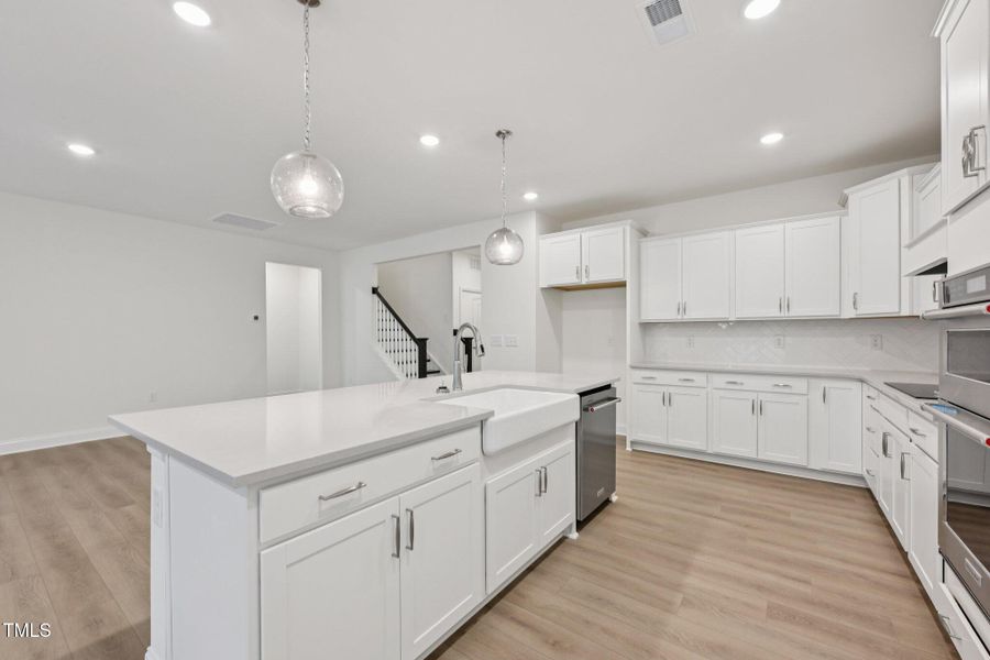 11-web-or-mls-Alden Wy-S3107-011