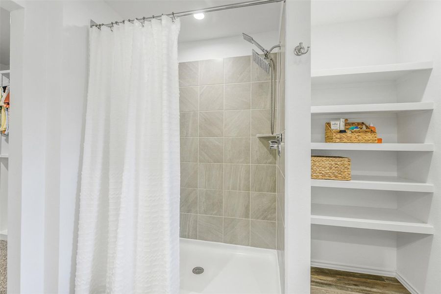 Furnished interior view inside a new home in Summerwood Trails, Willis (Image 17). Furnished interior view inside a new home in Summerwood Trails, Willis (Image 17).