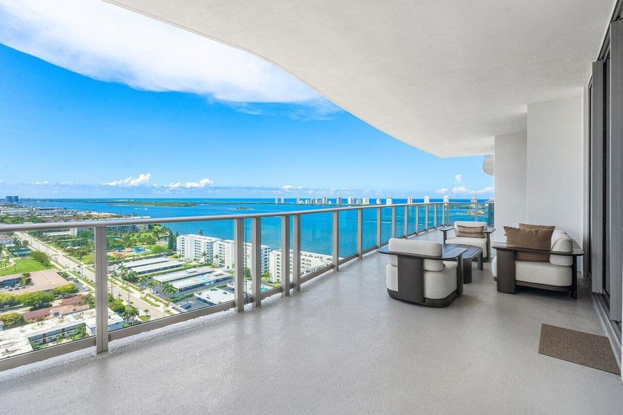 036-220LakeShoreDrive-2109-LakePark-FL-3