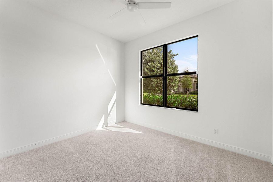 Spacious, unfurnished interior of a new home in , Port St. Lucie (Image 35).