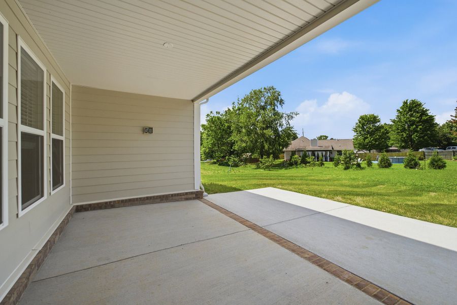 Exterior details and patio area of a home in Dorris Farm, White House (Image 4).