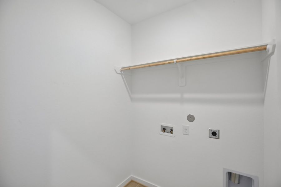 Spacious, unfurnished interior of a new home in Raburn Reserve 50s, Tomball (Image 31). Spacious, unfurnished interior of a new home in Raburn Reserve 50s, Tomball (Image 31).