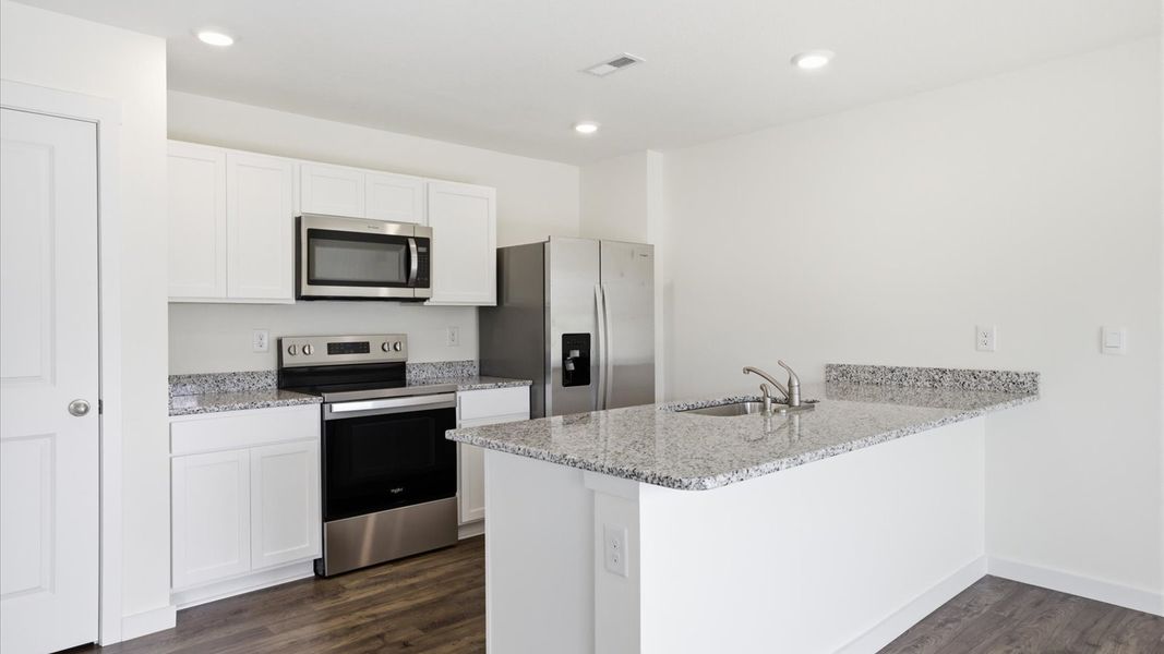 Furnished interior view inside a new home in Emory Creek, Harriman (Image 9).
