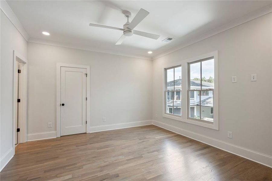 Spacious, unfurnished interior of a new home in , Atlanta (Image 22).