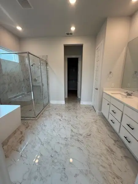 Image 6 of a home in Tompkins Reserve.