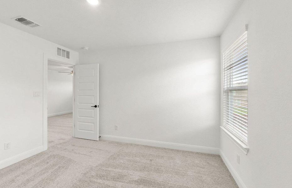Spacious, unfurnished interior of a new home in Lagos, Manor (Image 22). Spacious, unfurnished interior of a new home in Lagos, Manor (Image 22).