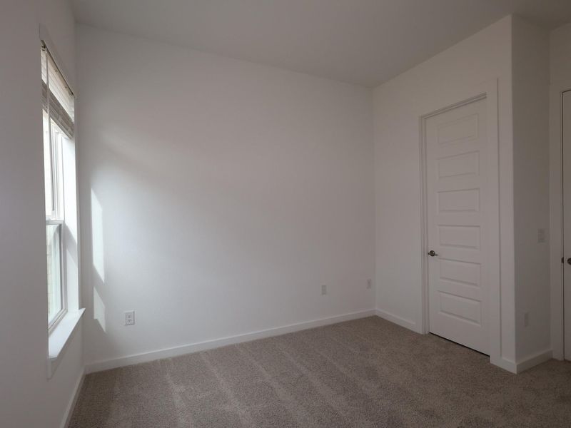 Spacious, unfurnished interior of a new home in Barksdale, Leander (Image 14).