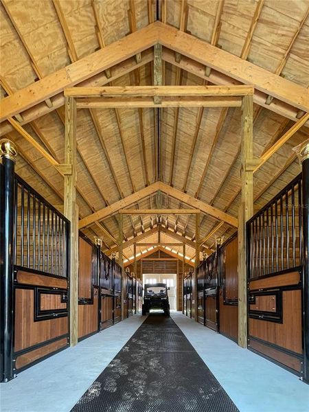 Exterior details and patio area of a home in , Ocala (Image 49).