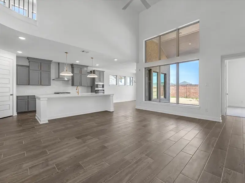 Representative image.  Features, specifications, selections and colors may vary.