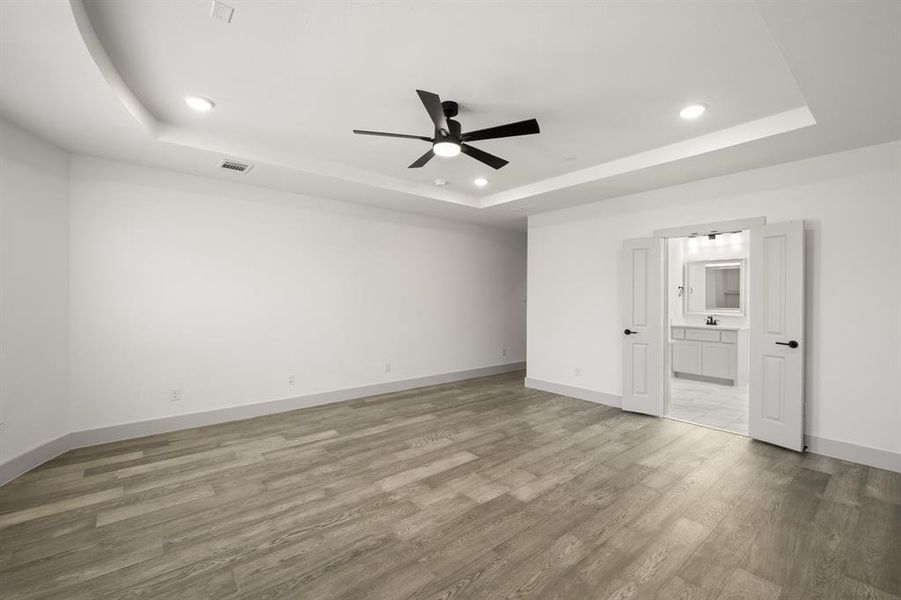 7047 Capanna- Primary Suite-2