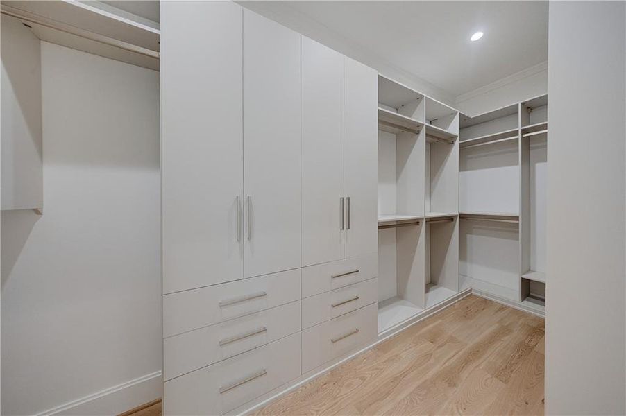 Spacious, unfurnished interior of a new home in , Atlanta (Image 24). Spacious, unfurnished interior of a new home in , Atlanta (Image 24).