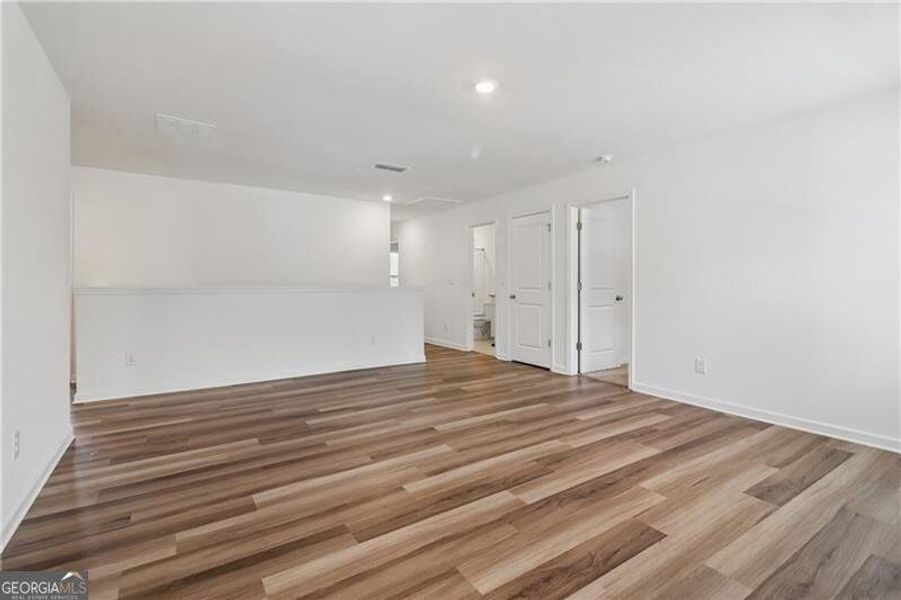 Spacious, unfurnished interior of a new home in , Gainesville (Image 23). Spacious, unfurnished interior of a new home in , Gainesville (Image 23).